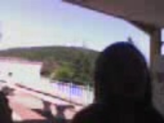 les gens sous le préau ...