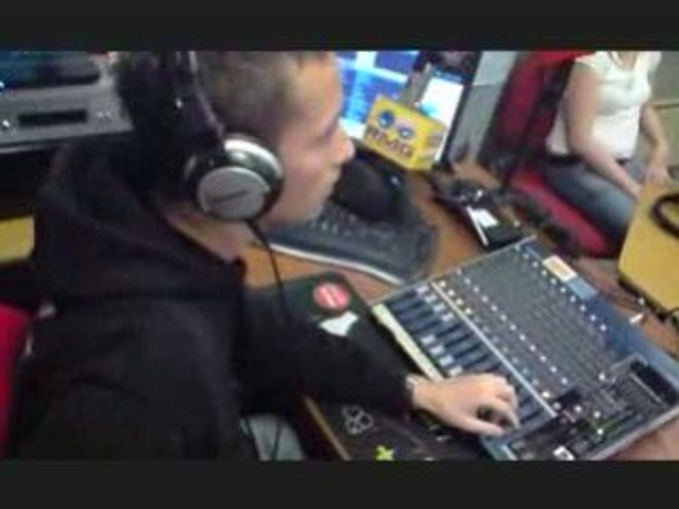 RMG EMISSION FREESTYLE "La mamie vénère"(Extrait)