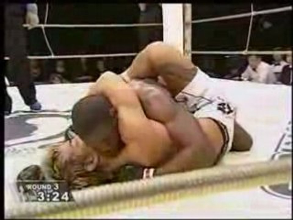 MMA_Shinji__the_triangle__Sasaki_vs_Bendy_Casimir_Part_2