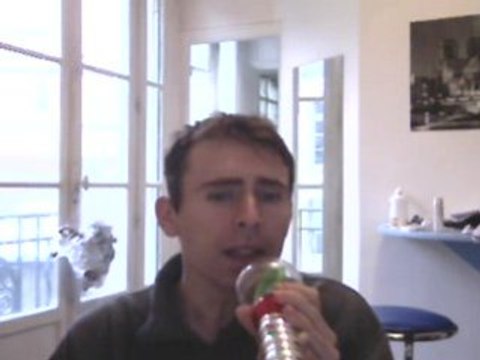 Wiwi égratigne Inutile de dire je t'aime