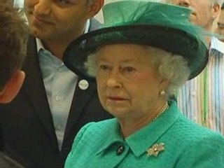 Queen becomes internet star at Google HQ