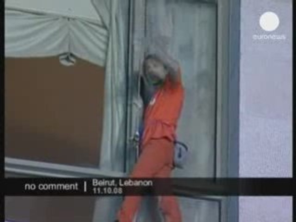 Alain ROBERT aka Spiderman climbing a hotel in Beirut
