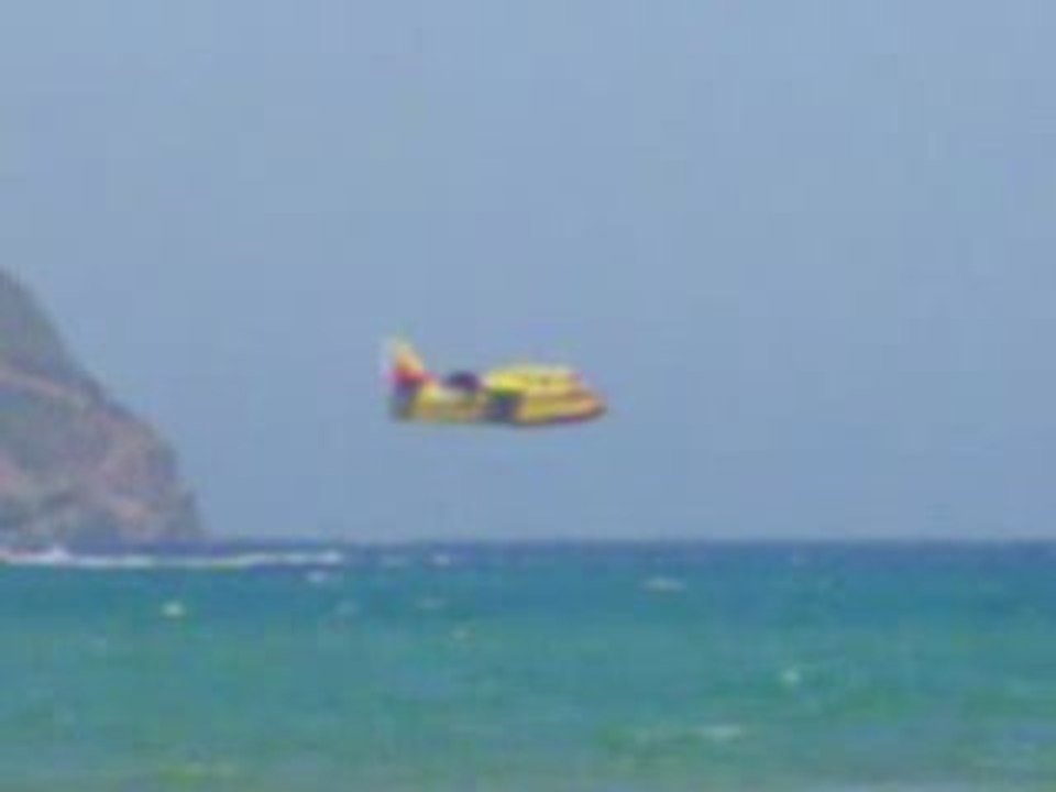 Wasserflugzeug Startet in Tetouan, MAROC durch