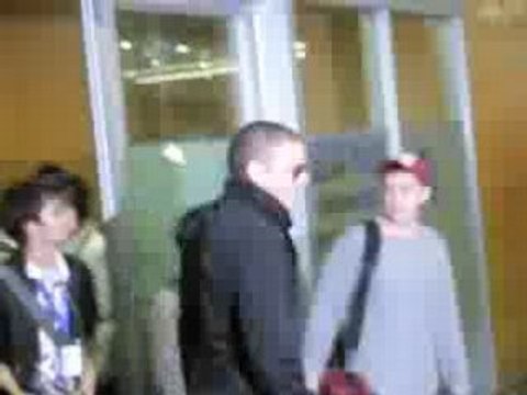 Wentworth Miller in China - 2008.10.16 - Shanghai airport