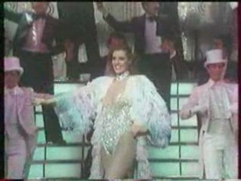 Herma Vos au Paradis latin dans Paris Paradis