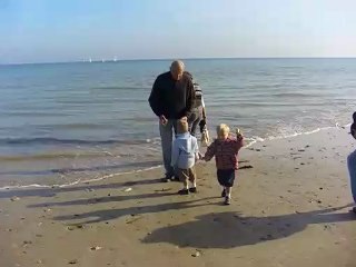 sur la plage à luc sur mer