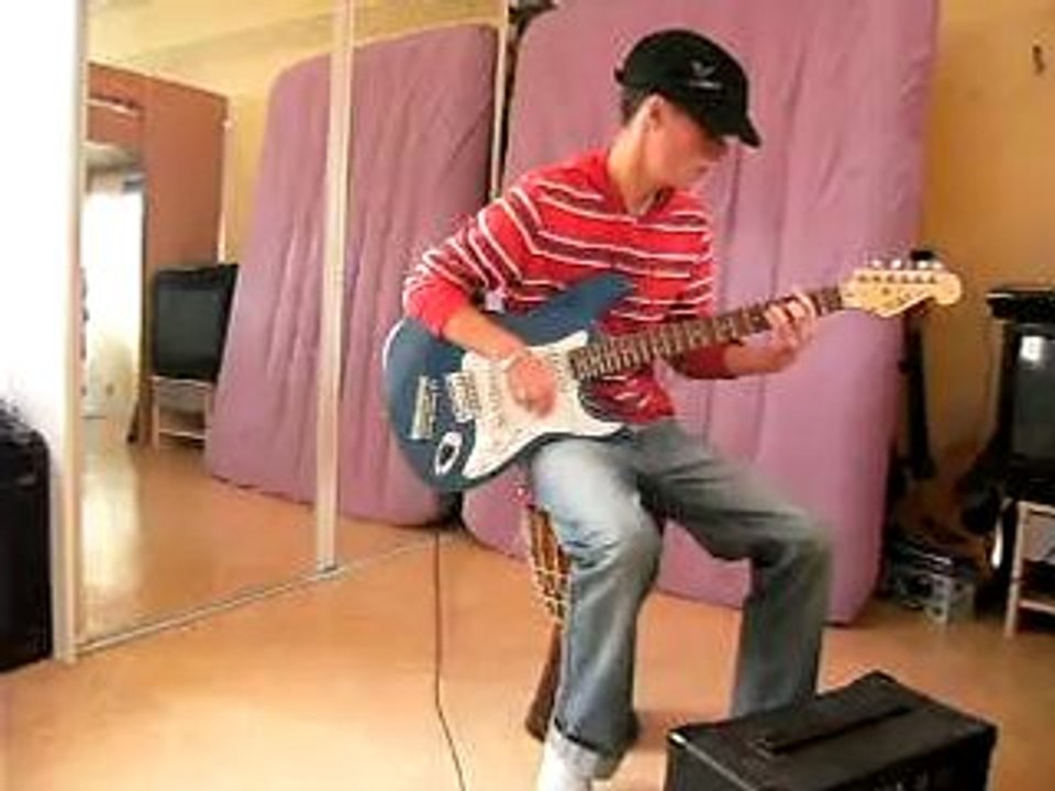 Morgan60180  [Guitare- Nirvana - Smells Like Teens Spirit]