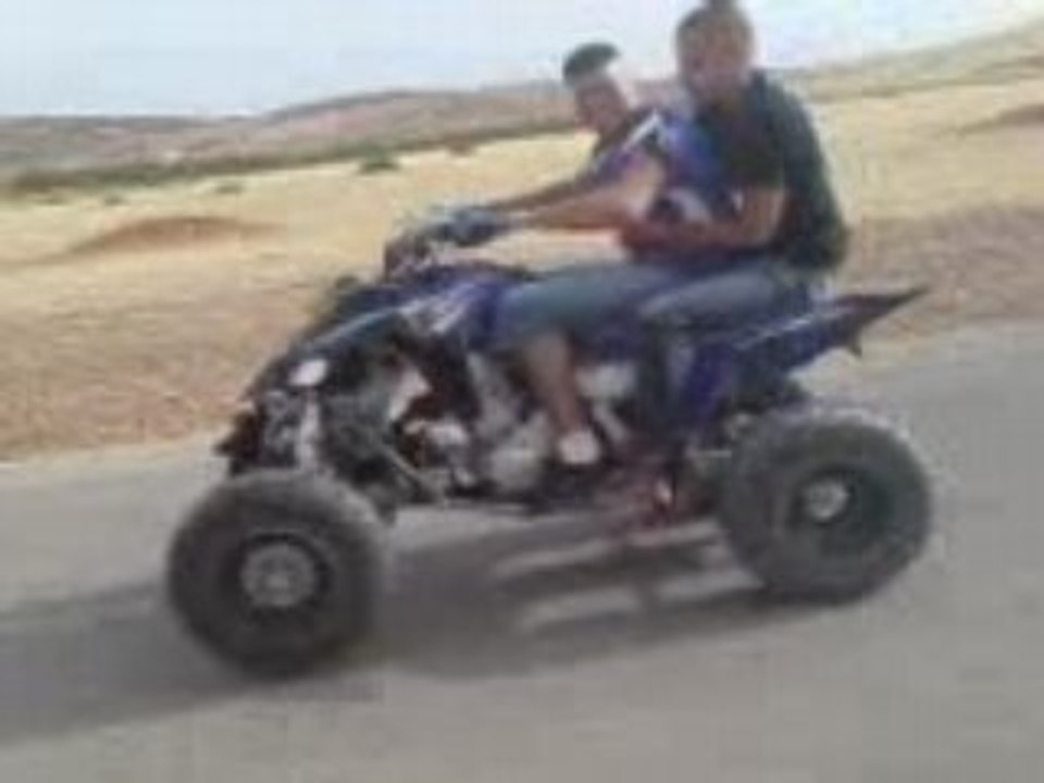 QUAD 700RAPTOR, au MAROC, dans les montagnes à fez,la classe