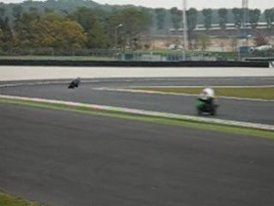 Bugati 13.09 garage vert2.avi