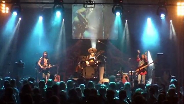 Cover Going home Ten years after by U3