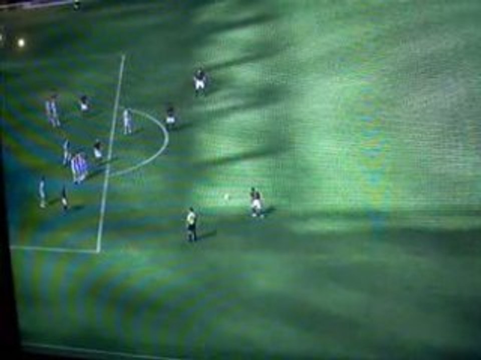 But de Pirlo sur coup franc !!!