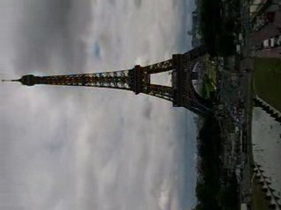 Eiffelturm in Paris - einmal anders.