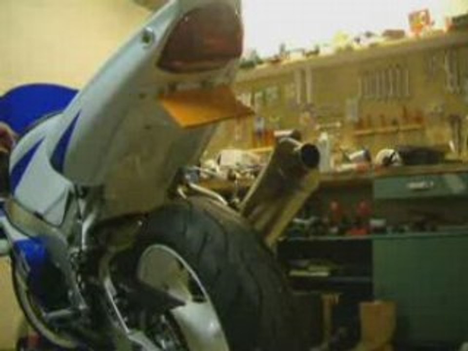 System-cache-plaque-moto