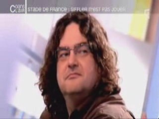 Cdanslair - commentaires sifflets marseillaise