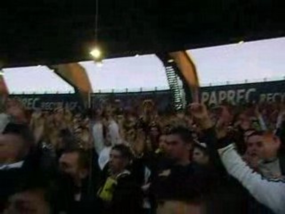 Tifo , debut de match