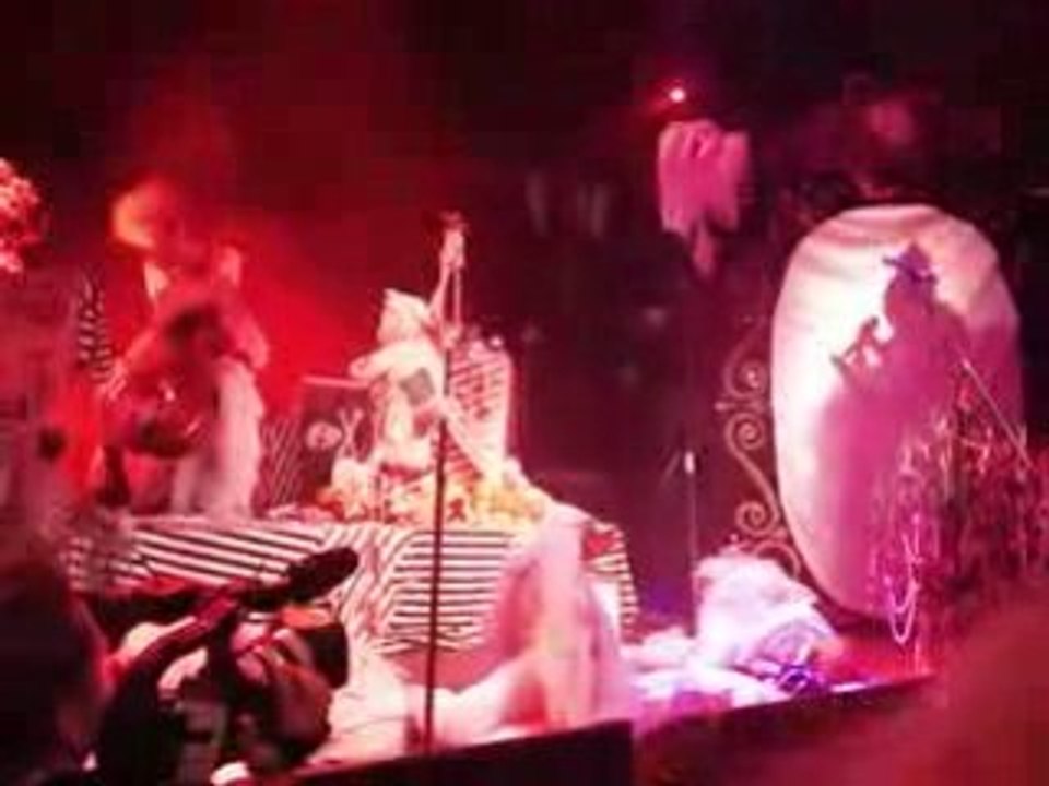 Emilie Autumn - Intro, (live @ Islington Academy, London)
