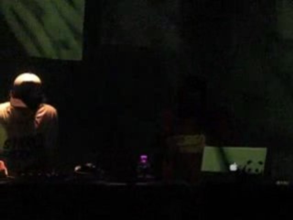 Stereohereos Ninkazi kao lyon