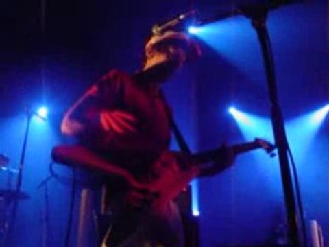 Housse de Racket @ Bataclan 1ere partie de Yelle.