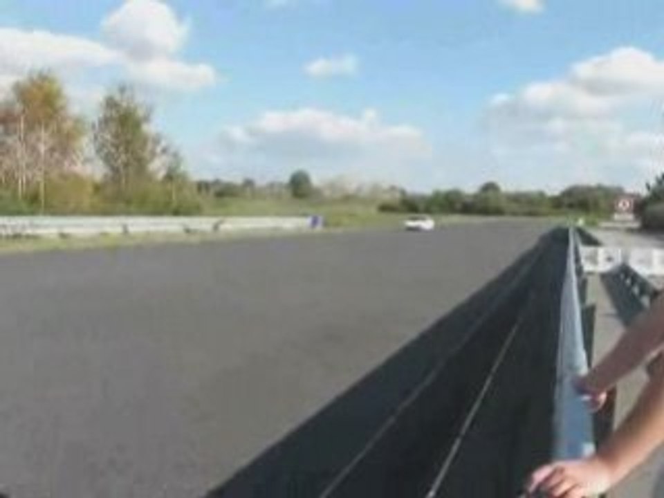 Budmobile ligne droite des stands Fay de Bretagne