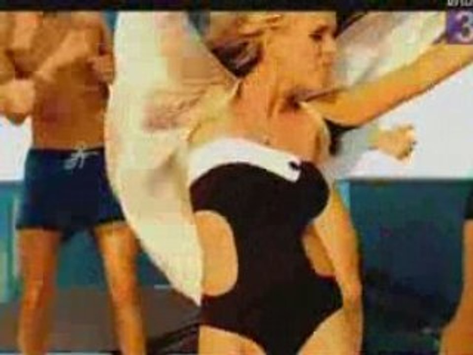 Julia Nacalova - Podnimem jakoria