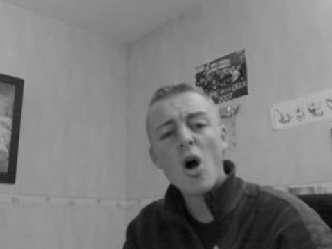 nico chante le geant de papier