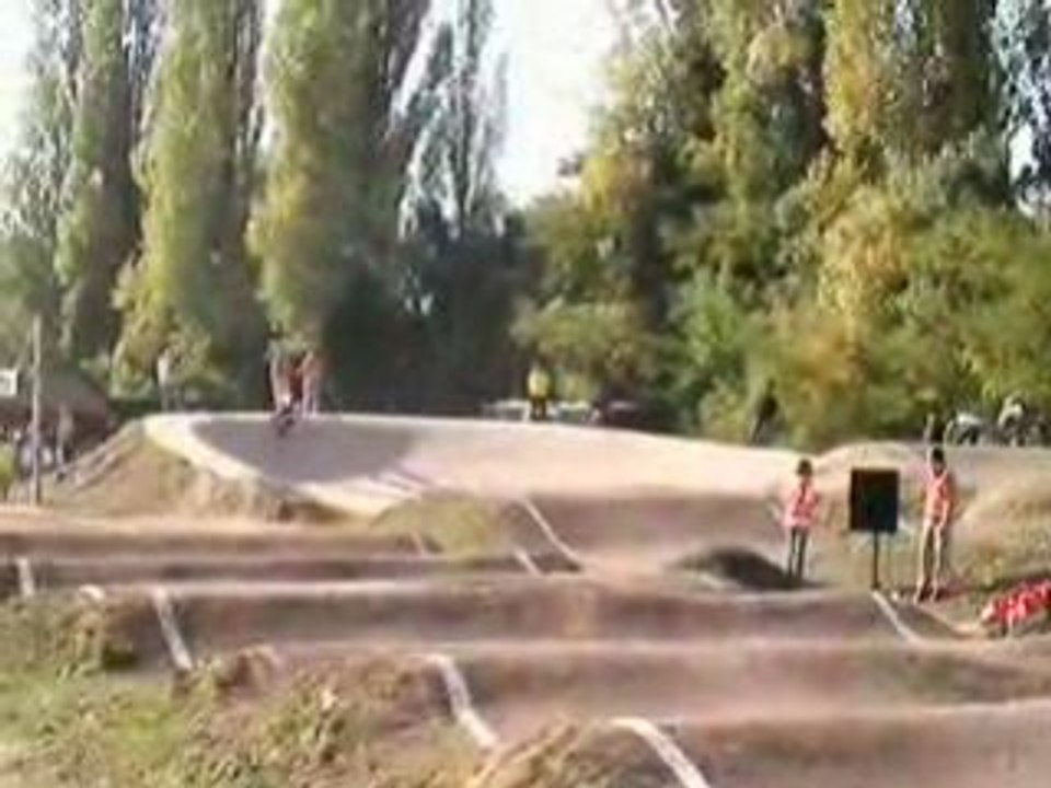 Première manche minime à sucy en brie 19/10/08 race 37