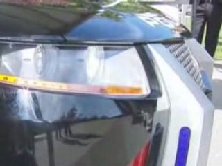 super coche de policia Carbon motors