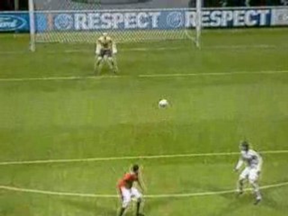 Frappe de 25 mètres de Totti