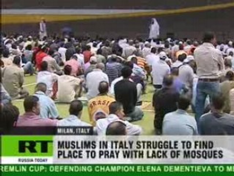 Only Masjid in Italia for one million muslims