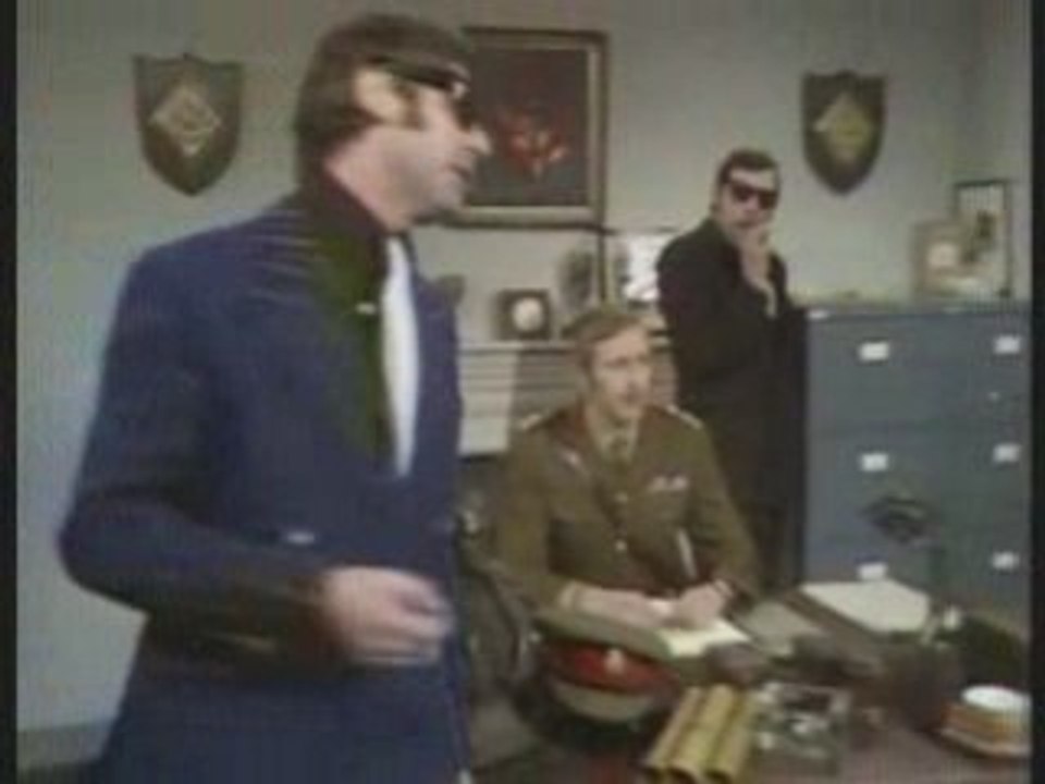 Monty Python Mafia vs Army