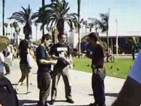 911 Truthers Are Everywhere - People Waking Up To 911 Truth!