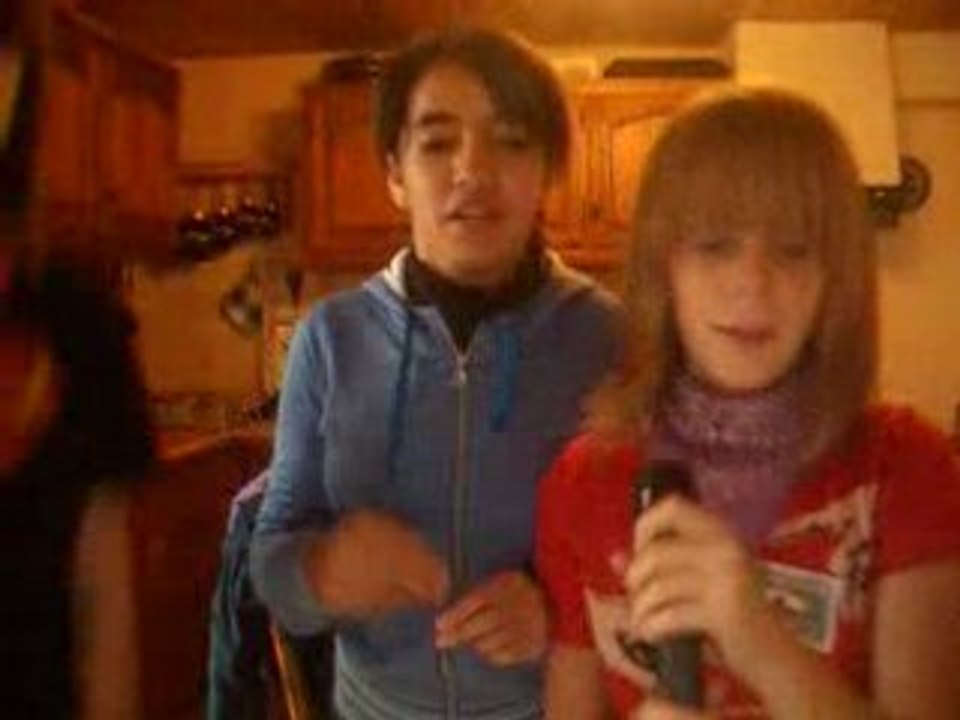 Singstar >.