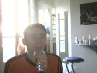 Wiwi égratigne "Les paradis perdus"