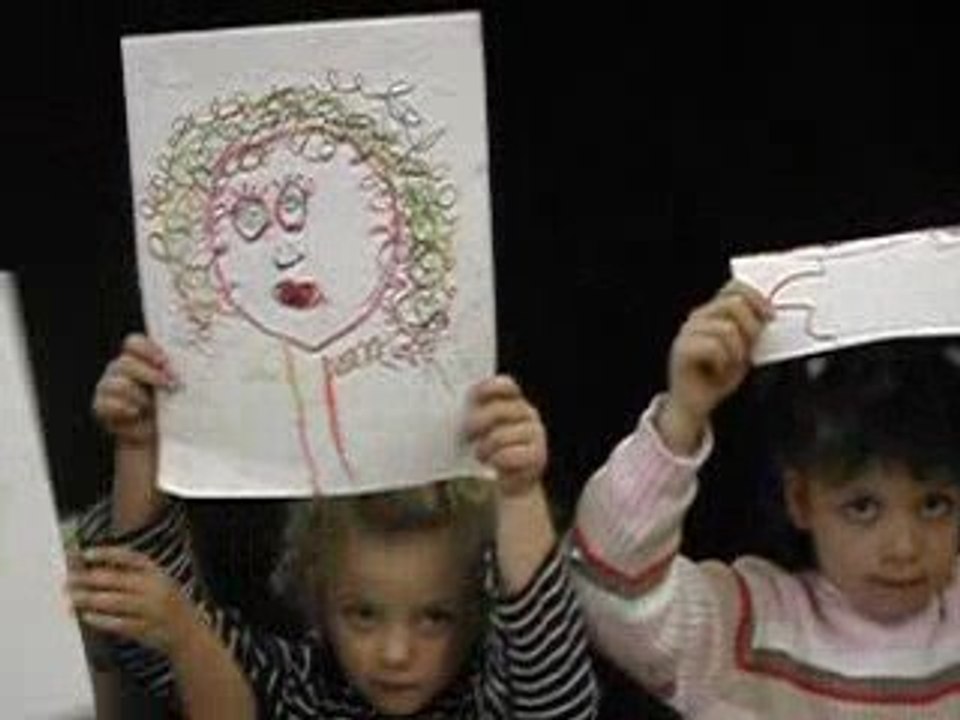 Les petits et leur autoportrait