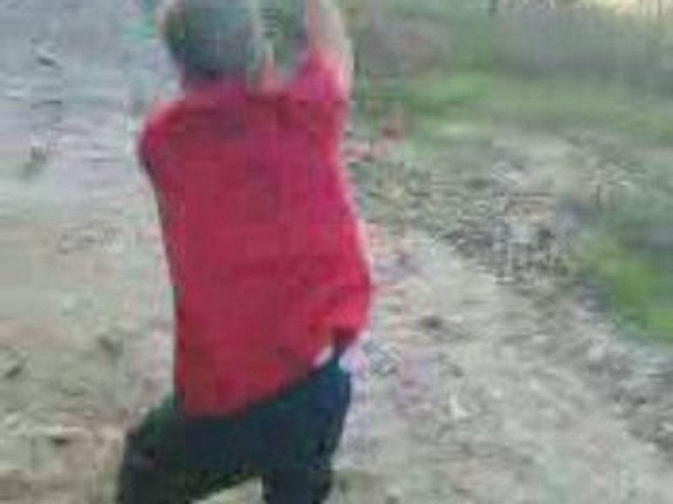 VID002