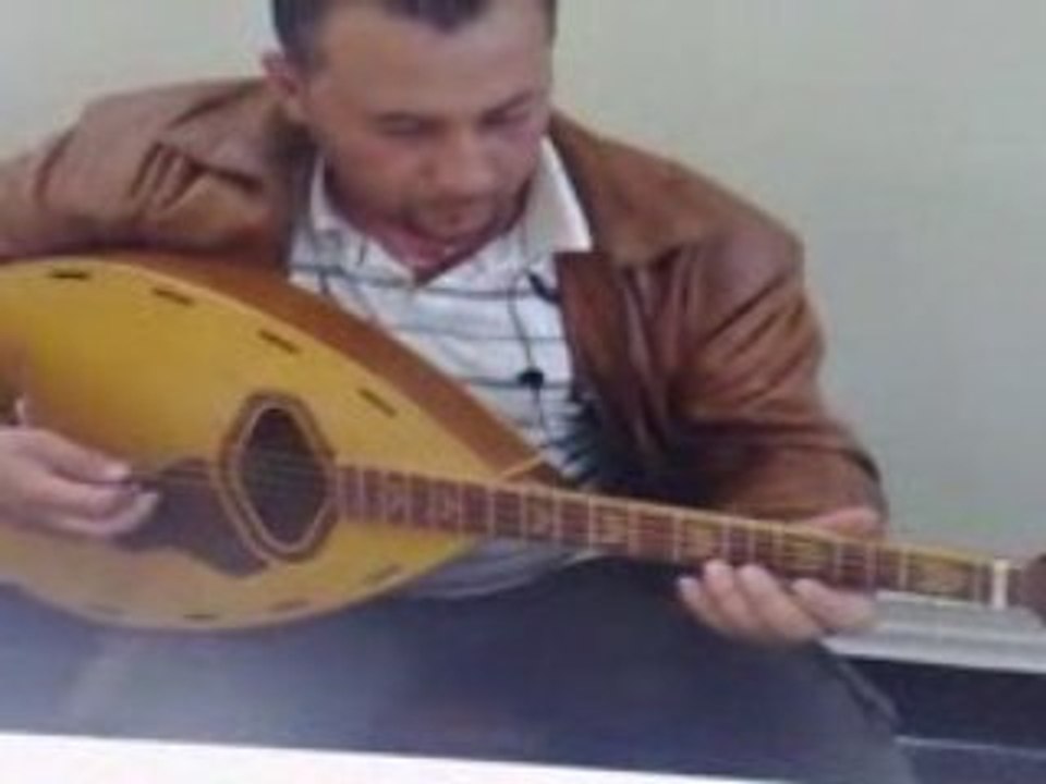 Hakim dans une jolie chanson de hacen ahres