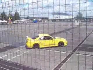 Drift nissan skyline