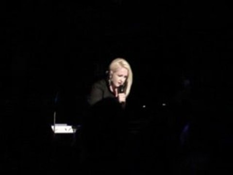 Cyndi Lauper - Grab a hold [Live in Paris, Bataclan]