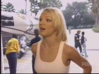 Britney Spears - Music Mania 2000 - On The Bus