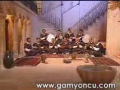 Kazanci Bedih ve Ekibi - Esarbini Yan Baglama