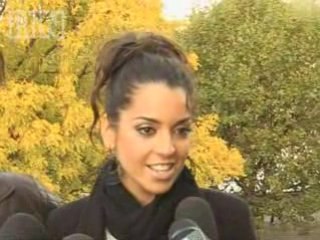 Phillip and Fern defend themselves and Dido's back