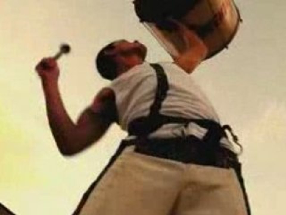 CLIP MULEKETU