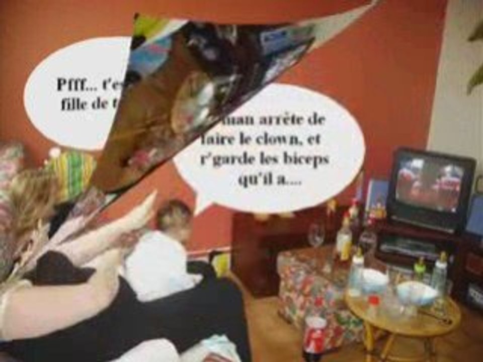 Lola devant la télé