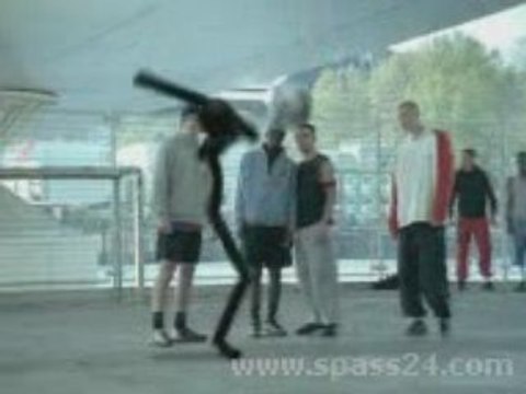 Videoclip - Ronaldinho Vs Stickman (Pub Nike)