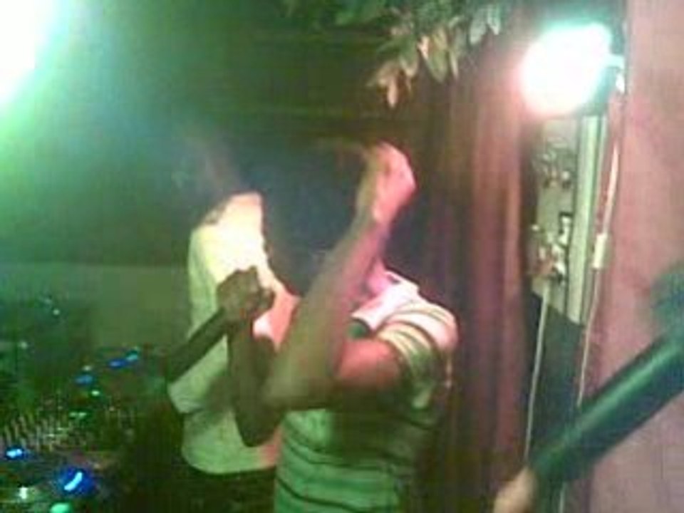 Echantillon de dj lexus et dj serpent noir