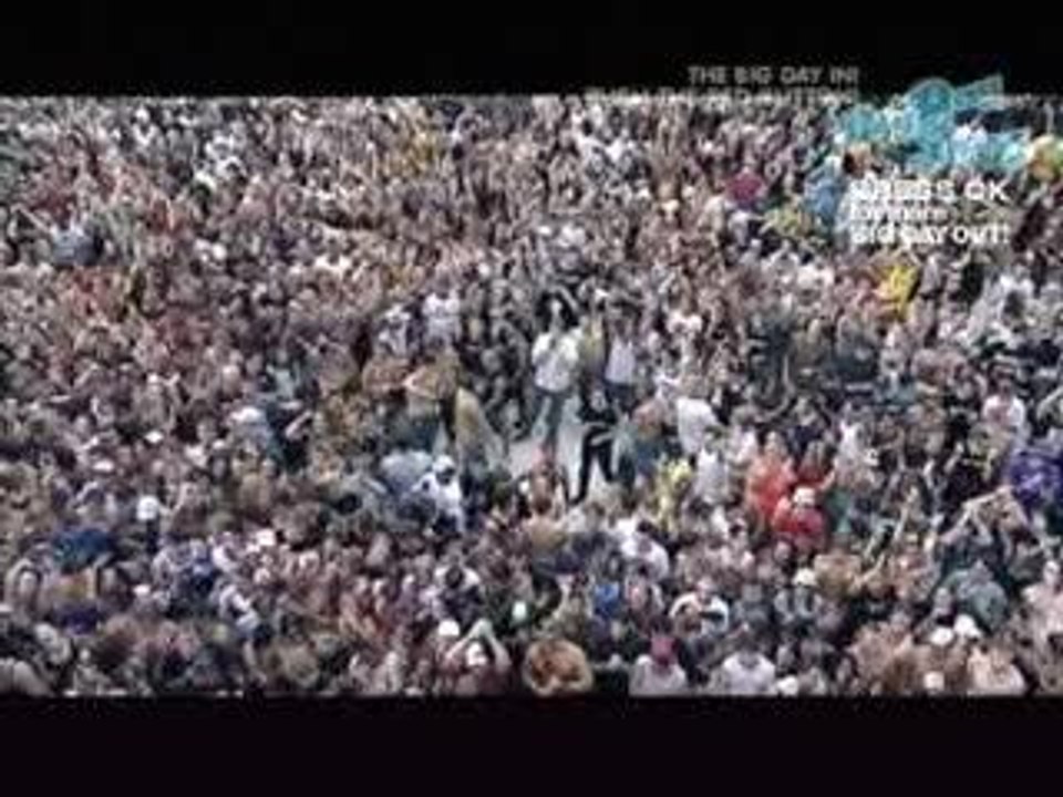 Soad - Bounce (Sydney 26/01/05)