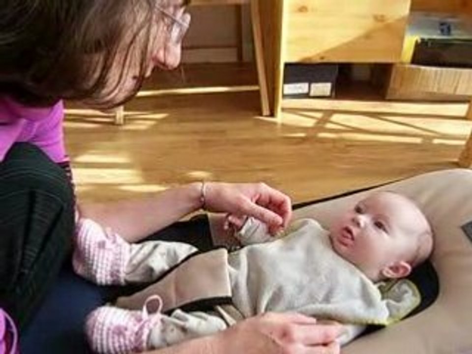 Alice discute avec Maman.