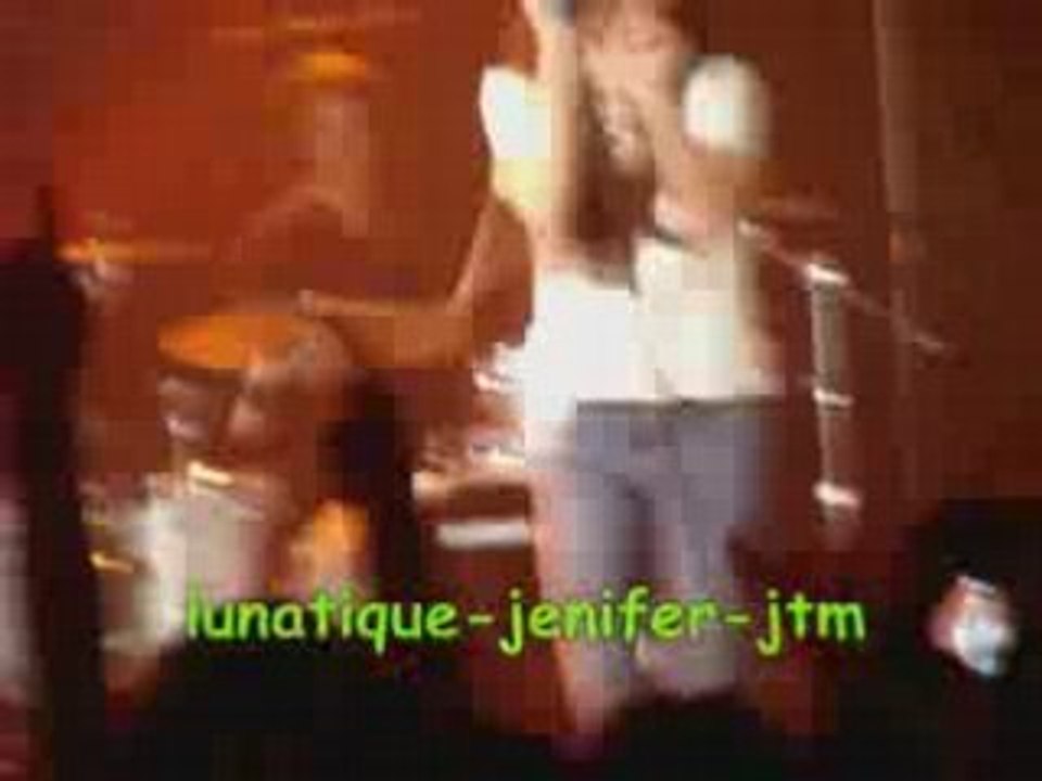 Petit bout de ca se pointe de jenifer à lille 2008