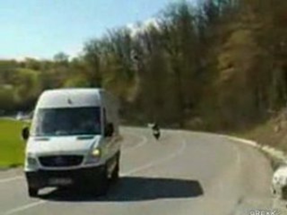 Moto vs Van