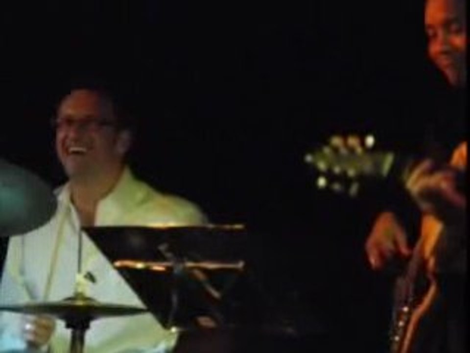 Want Great Wedding Jazz? Discover the Jazz Soul Boogie Band!